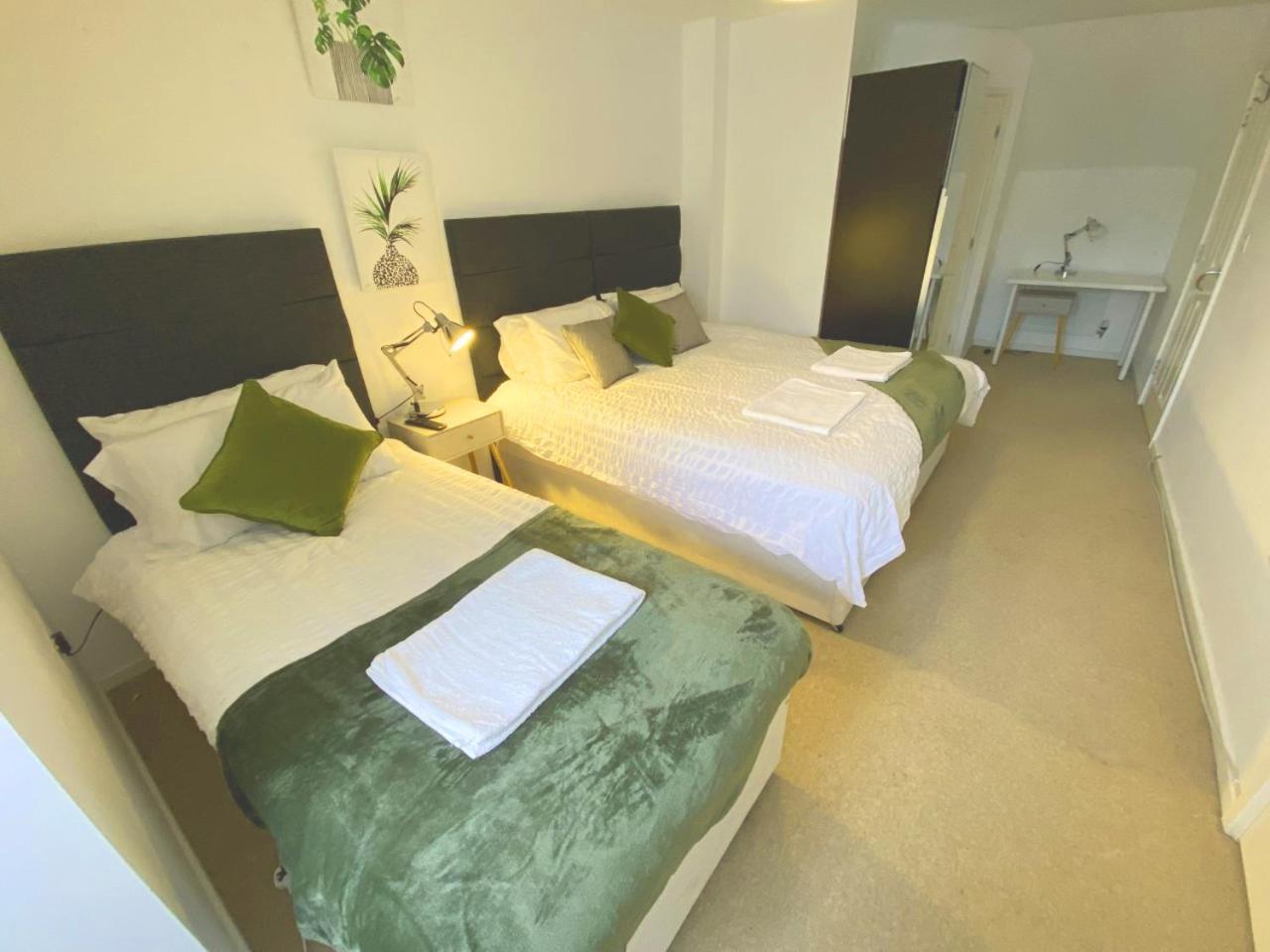 Walsall Group Accommodation Zewnętrze zdjęcie